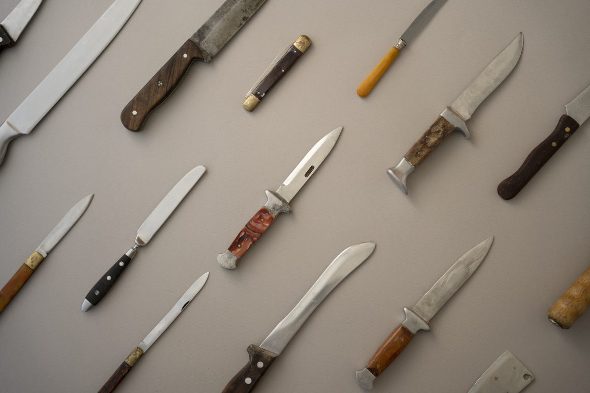 Postoje različite izvedbe drški noževa