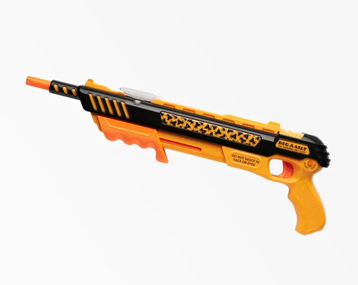Bug-A-Salt 3.0 Orange Crush Puška na SOL protiv Muha Riješite se muha na najzabavniji način uz Bug-A-Salt 3.0 Orange Crush! Nova, jača verzija puške na sol. Savršen poklon, bez baterija i otrova. Naruči odmah!